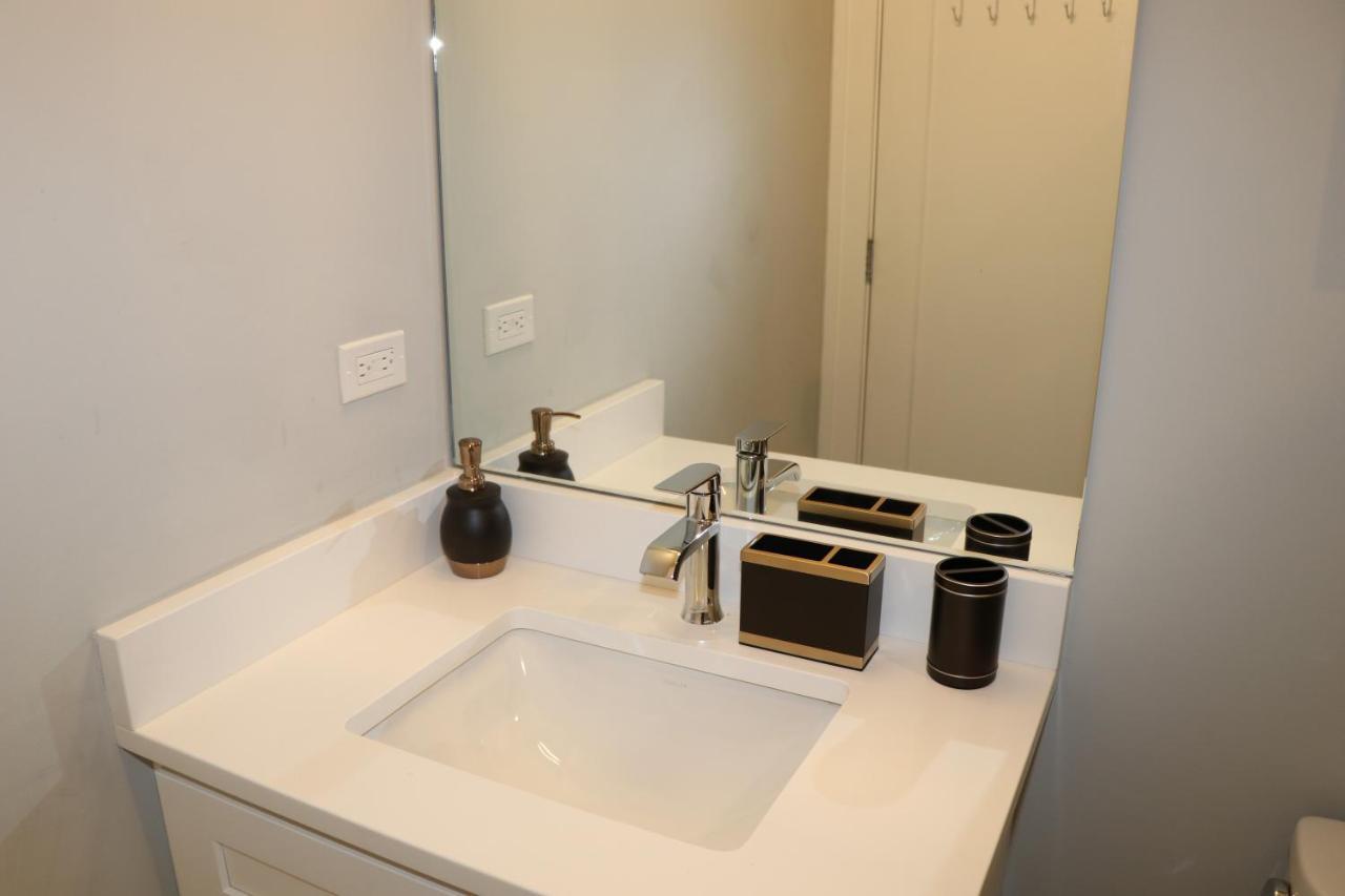 Chicago Exquisite Haven 2Bed 2Bath Near Downtown And United Center Διαμέρισμα Εξωτερικό φωτογραφία